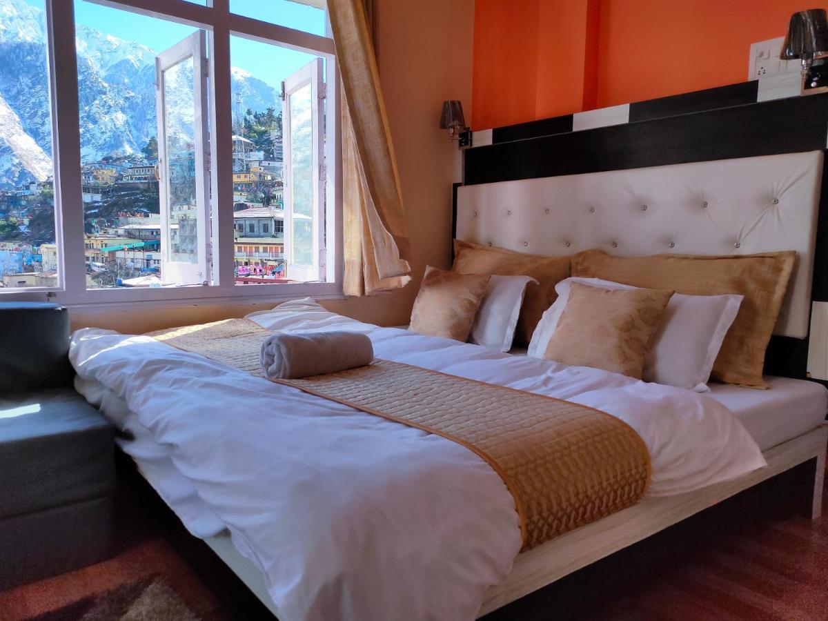 Hotel Uday Palace Joshīmath Zewnętrze zdjęcie