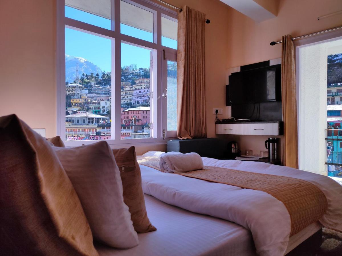 Hotel Uday Palace Joshīmath Zewnętrze zdjęcie